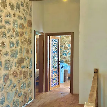 Tas Mahal İznik